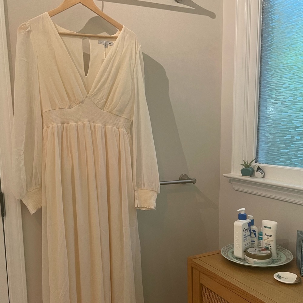 Juliette Shimmer Maxi Dress | Off White | XL | Never Worn!